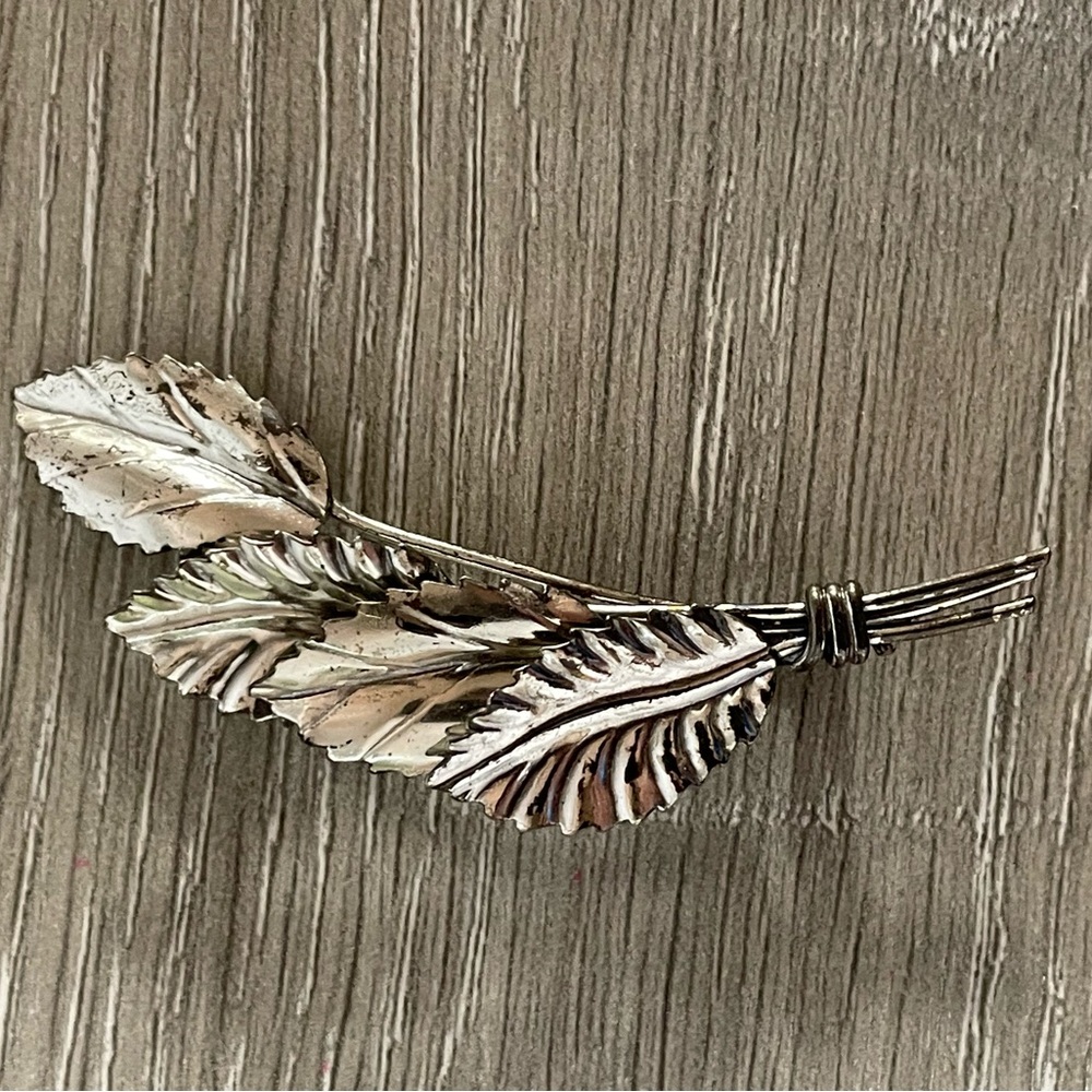 Vintage Silver Leaf Brooch